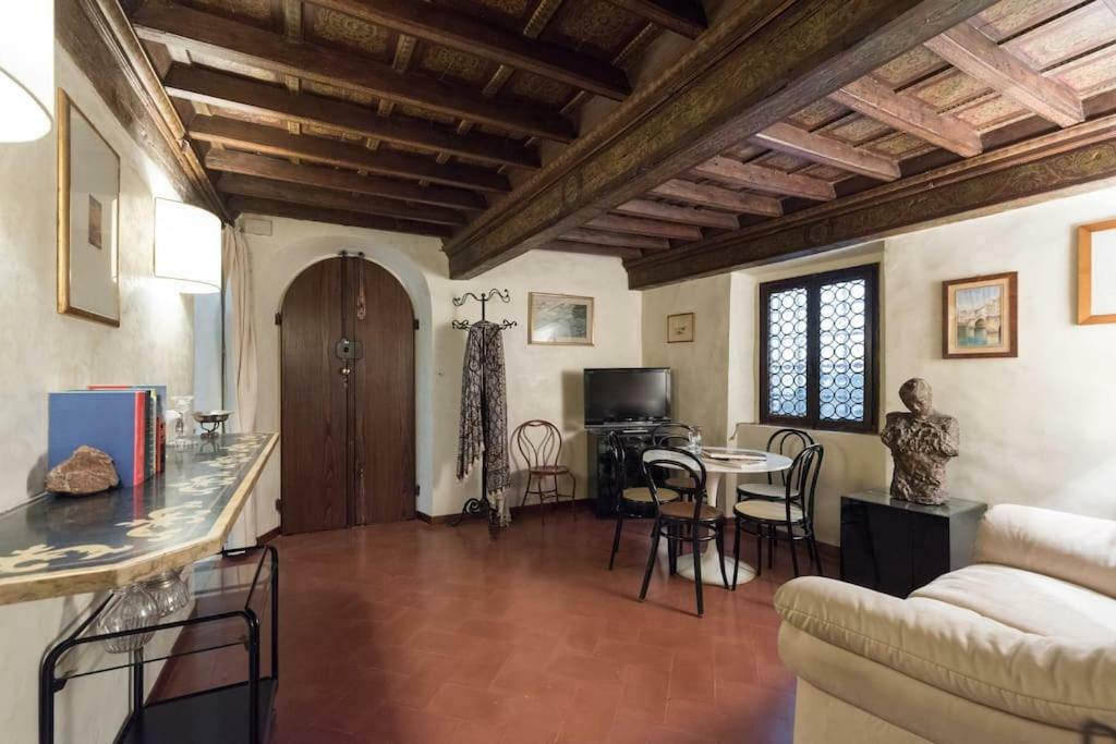 Renaissance Apartment Флоренція Екстер'єр фото